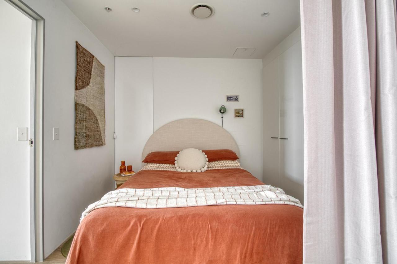 Circle On Cavill - Hosted By Coastal Letting Apartment Gold Coast