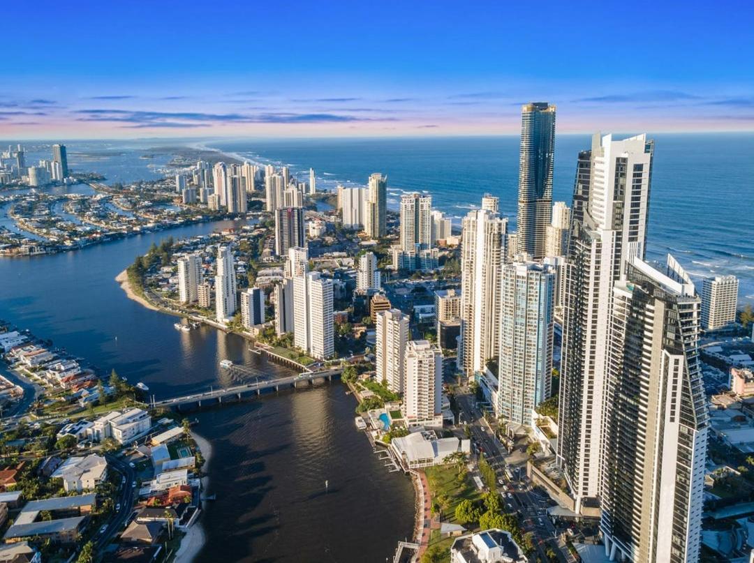 Circle On Cavill - Hosted By Coastal Letting *
