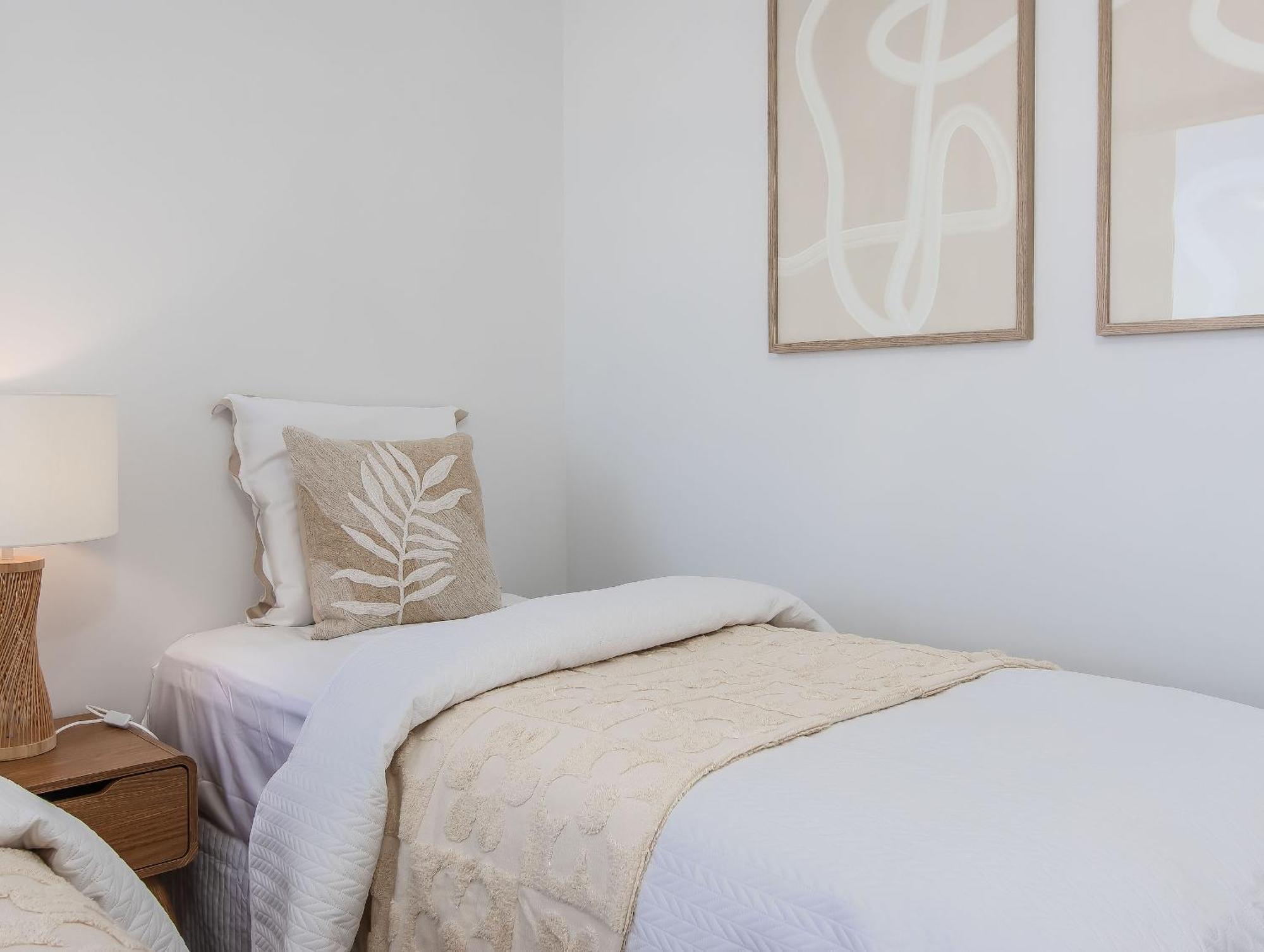 Apartment Circle On Cavill - Hosted By Coastal Letting