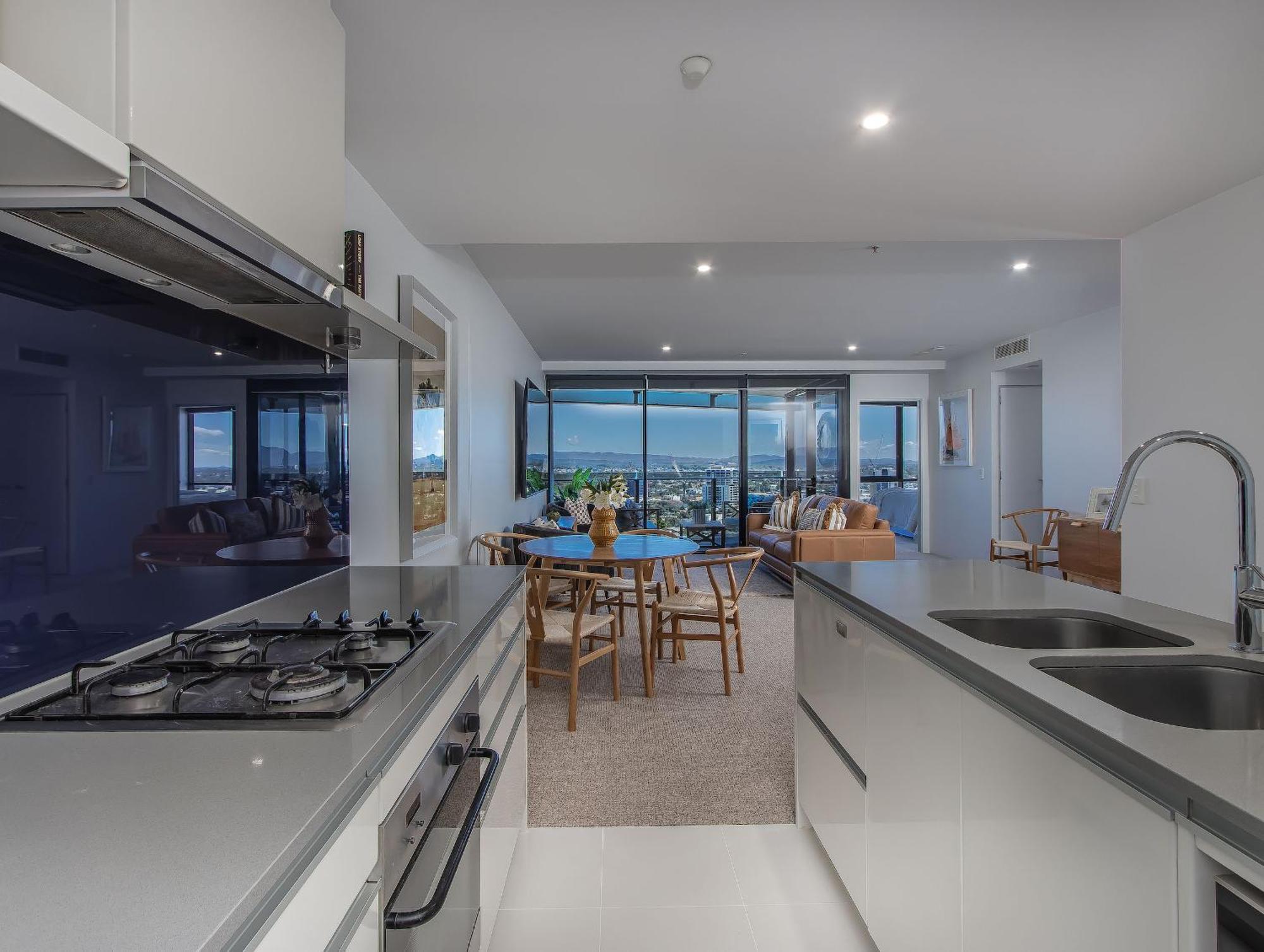 Apartment Circle On Cavill - Hosted By Coastal Letting Gold Coast