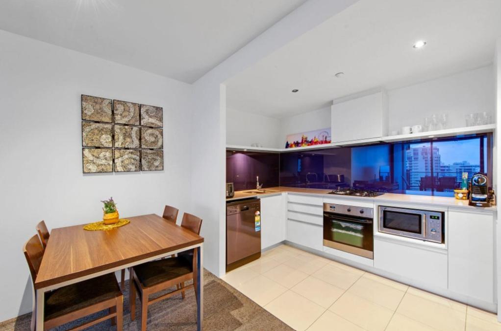 Circle On Cavill - Hosted By Coastal Letting Apartment *