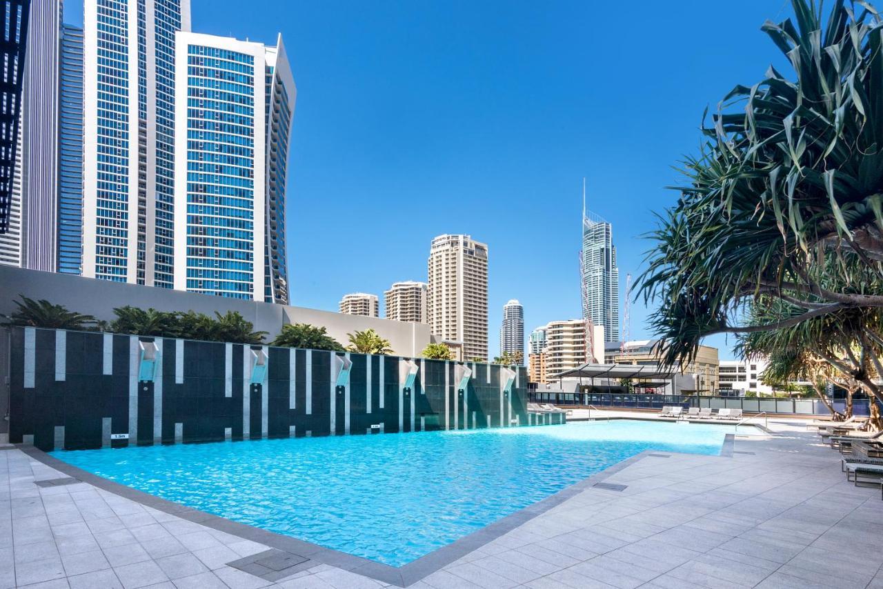 Circle On Cavill - Hosted By Coastal Letting