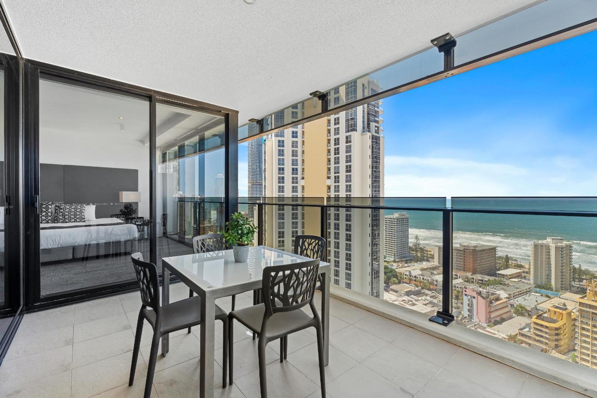 Circle On Cavill - Hosted By Coastal Letting * Gold Coast